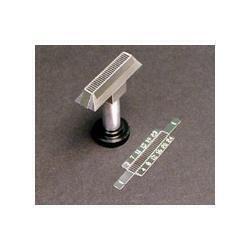 Disposable gridcutter, 1 mm x 5mm lanes. 50 rows, 1 column